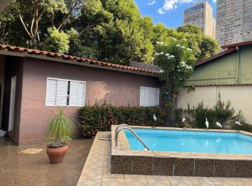 Foto · Casa à Venda no Setor Sul em Goiânia-GO! 3 Quartos, 1 Suíte, 3 Salas, 3 Banheiros, 3 Vagas, 308m². I