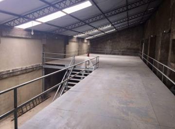 Comercial · 1084m² · 7 Vagas · Vendo Galpão com 1.080 m²