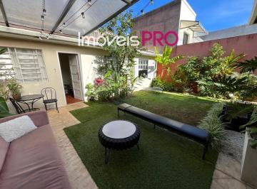 Casa · 184m² · 4 Quartos · 2 Vagas · Linda casa de vila terrea no Brooklin !