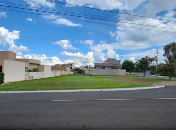 Terreno · 764m² · Excelente Terreno em Condomínio de Esquina com 746m² - Condomínio Recanto do Lago