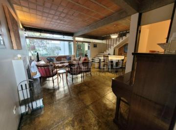 Casa · 200m² · 3 Quartos · 3 Vagas · Sobrado de 3 quartos, 1 suite em terreno de 298m2 no melhor ponto do Jardim Marajoara