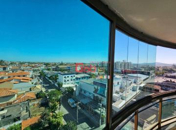 b7961dd9b693f6c9a98f0ea8a636de495d43cc10 · Cobertura com 3 dormitórios à venda, 140 m² por R$ 850.000,00 - Jardim Flamboyant - Cabo Frio/RJ