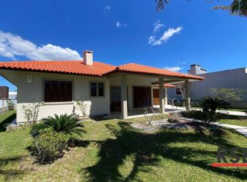 ec251e9bd54607e4503eecd11e31e9e691686a6a · Casa com 3 dormitórios à venda, 202 m² por R$ 1.060.000,00 - Bellatorres - Passo de Torres/SC