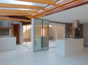 Foto 01 · Imperdível oportunidade: Casa à venda em Canela-RS, bairro Centro! 3 quartos, 1 suíte, 2 salas, 3 ba