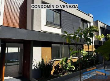 Casa de 4 quartos, São Paulo · Linda Casa com Piscina no Condomínio Venezia - Alto da Boa Vista/SP.