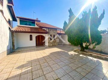 Casa · 307m² · 3 Quartos · 3 Vagas · 
                                Casa em Peruíbe
                            