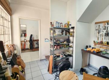Casa · 210m² · 4 Quartos · 3 Vagas · Terreno 240m² com 2 Casas Av. Afonso Mariano Fagundes, Saúde SP, a 30m do Metrô.