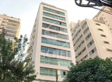 Apartamento · 240m² · 3 Quartos · 2 Vagas · Apartamento à Venda no Paraíso - Conforto e Elegância