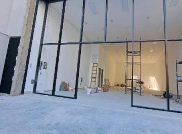 Comercial · 75m² · 6 Vagas · Prédio Comercial à venda 389,39m² salão com pé direito alto + 6 vagas na frente e 4 salas no piso su