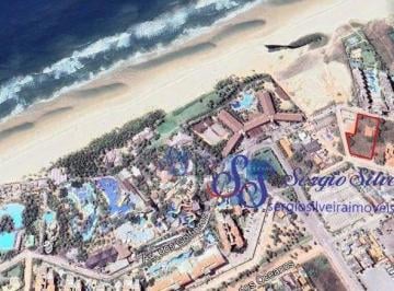 8b91fdab59fb168e3fe3656a982bbd16d89dab12 · Amplo terreno com 3.354m² em excelente localização em Porto das Dunas.