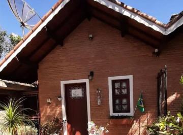 Casa · 28m² · 1 Quarto · 1 Vaga · Casa à venda - em Monte Verde