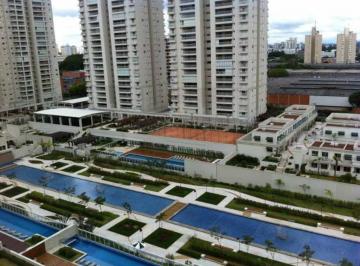 Apartamento de 3 quartos, São Paulo · Apartamento com 80 m², 3 dormitórios, 1 suíte, 1 vaga de garagem em Santo Amaro