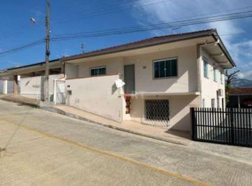 Casa · 6 Quartos · 3 Vagas · Casa à Venda Jaraguá do Sul - Rau