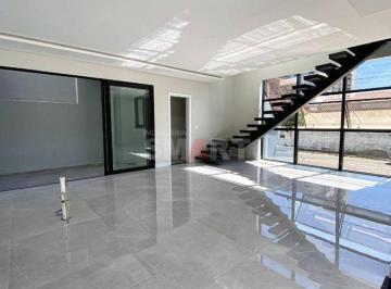 Casa · 173m² · 3 Quartos · 2 Vagas · Geminado Duplex com 3 Suítes no bairro Ilha da Figueira