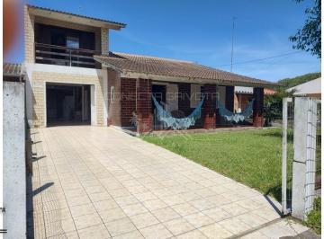 Casa · 248m² · 5 Quartos · 2 Vagas · Casa Grande no Centro