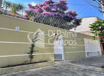 Casa · 210m² · 4 Quartos · 5 Vagas · More Próximo ao Parque da Independência em Casa com 4 Quartos e Suíte