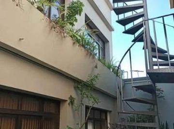Casa · 258m² · 9 Vagas · Sobrado Comercial com 258m² Localizado No Bairro Mirandópolis São Paulo - SP