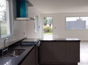 c7ead758554495d2ded5a39603f1bdff28bf6b5c · Casa para locação na Granja Viana
