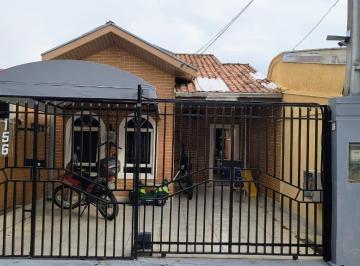 13548_i5z9R2LNU5a326z4Ur4_1354866aa85c9c3a40.jpg · Casa à venda - no Bosque dos Eucaliptos