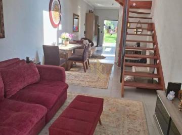 Casa com 3 dormitórios, 122 m² - venda por R$ 800.000 ou aluguel por R · Casa com 3 dormitórios à venda, 122 m² por R$ 900.000,00 - Alvinópolis - Atibaia/SP