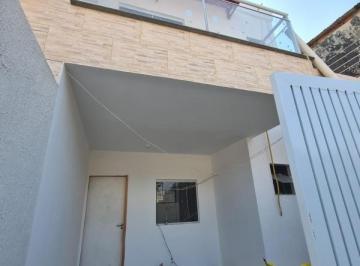 Foto 01 · Casa à venda em Nilópolis-RJ, bairro Cabral: 2 quartos, 1 suíte, 1 sala, 1 banheiro, 1 vaga de garag
