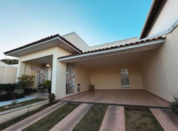 Casa de 3 quartos, Pedro Leopoldo · CASA NO BAIRRO ROBERTO BELISÁRIO EM PEDRO LEOPOLDO 
