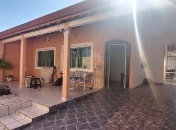 Casa de 3 quartos, Peruíbe · Casa com 3 dorm. na cidade de Peruíbe SP!