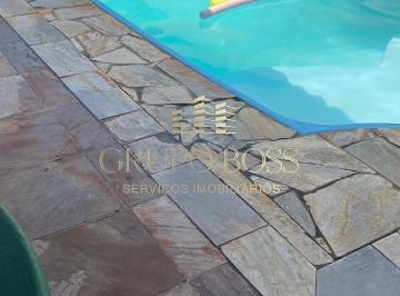 Foto 01 · CASA COM PISCINA