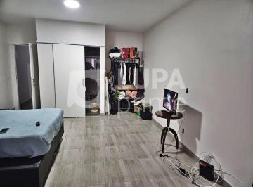 Casa · 160m² · 5 Quartos · 4 Vagas · Casa com 5 Quartos e 4 Vagas na Vila Maria | Ideal para Família Grande ou Renda
