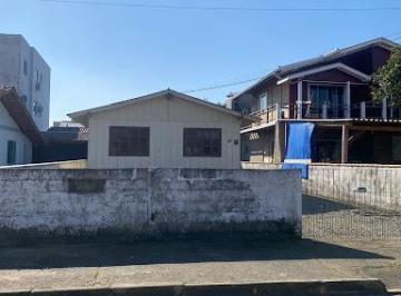 0a1035398f6e4dd38c0b5cb3125b47a2312e631d · Terreno à venda, 240 m² por R$ 450.000,00 - Centro - Navegantes/SC