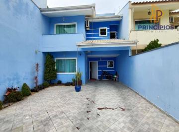 063749c1beebc77370b748637594df777ae75466 · Sobrado com 3 dormitórios no centro, próximo ao mar