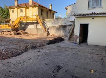 9c5b2073df7b46a083ef07235f4aa4c4f8bca618 · Terreno à venda ou para locação na Avenida Brigadeiro Gavião Peixoto, com 520m².