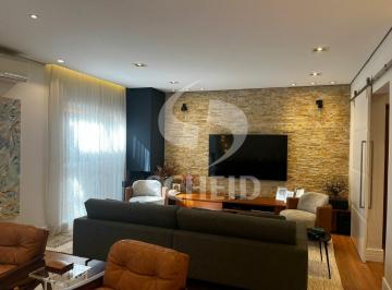 Casa · 224m² · 4 Quartos · 5 Vagas · Casa de Condomínio no Brooklin. Área Gourmet com churrasqueira  e 5 Vagas de Garagem