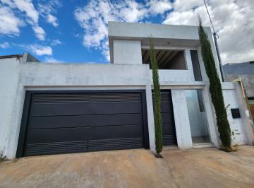 Casa de 3 quartos, Planaltina · PLANALTINA- SRO - 3 SUÍTES - CHURRASQUEIRA - PISCINA - ESTILO MODERNO