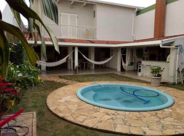 Casa · 250m² · 3 Quartos · 4 Vagas · Casa térrea a venda na Vila Oliveira, Mogi das Cruzes.
