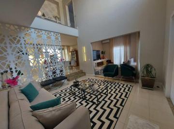 Casa · 248m² · 3 Quartos · 4 Vagas · Casa à venda no Condomínio Real Park Vila Oliveira.