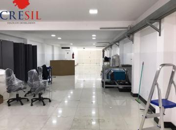 Foto 01 · Sala Térrea com 200 m², valor do pacote 10.000