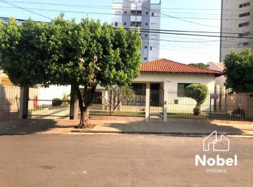 Foto 01 · Casa à venda em Cianorte-PR, Zona 02 (Próx. à Igreja Matriz): 5 quartos, 2 salas, 2 banheiros, 6 vag