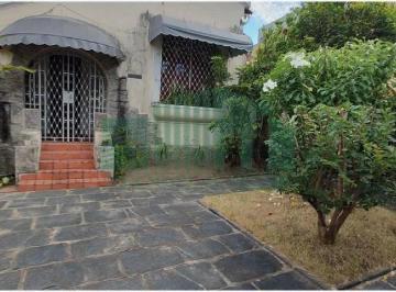 Casa · 230m² · 5 Quartos · 2 Vagas · CASA/TERRENO para INVESTIDORES À VENDA NO DERBY - RECIFE/PE