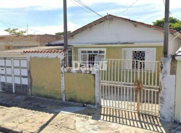 Casa · 114m² · 3 Quartos · 2 Vagas · Casa à venda, 3 quartos, 2 vagas, Jardim Califórnia - Taubaté/SP