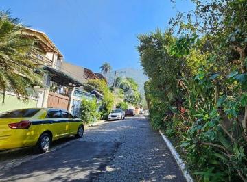 Casa · 704m² · 4 Quartos · 2 Vagas · Maravilhosa Casa em Condomínio fechado na Taquara