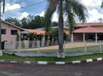 Rural · 520m² · 5 Quartos · 5 Vagas · Casa à venda alto padrão com 5 quartos 2 suítes Condomínio Saint Claire.