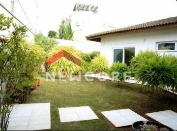 Casa · 428m² · 4 Quartos · 3 Vagas · Casa de condomínio em Rod. Raposo Tavares, km 114 - Barreiro - Araçoiaba da Serra/SP