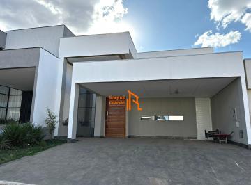 Casa de 3 quartos, Águas Claras · Casa de Alto Padrão de 03 Suítes em Arniqueiras