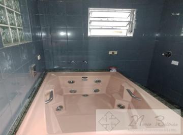 Casa · 200m² · 5 Quartos · 2 Vagas · Sobrado com hidromassagem no Butantã