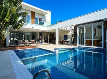 Casa · 450m² · 5 Quartos · 4 Vagas · Casa à venda no Jardim Acapulco, mobiliado e decorado.