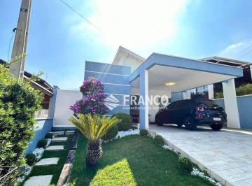 f3ac285b8dfb72f93d34fc721a835e2a46eb9adc · Casa com 3 dormitórios à venda, 157 m² - Condomínio Hípica Pinheiro - Taubaté/SP