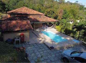 Rural · 250m² · 3 Quartos · 10 Vagas · Sítio com três dormitórios e piscina em Saquarema.