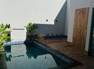 f4f547763e50a07a3a6af9f9df0a474880d48937 · Casa com 3 suítes no Residencial Porto Seguro