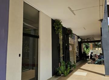 Comercial , Brasília · Vendo ou troco por imóvel de maior valor, loja reformada na quadra 407 da Asa Norte